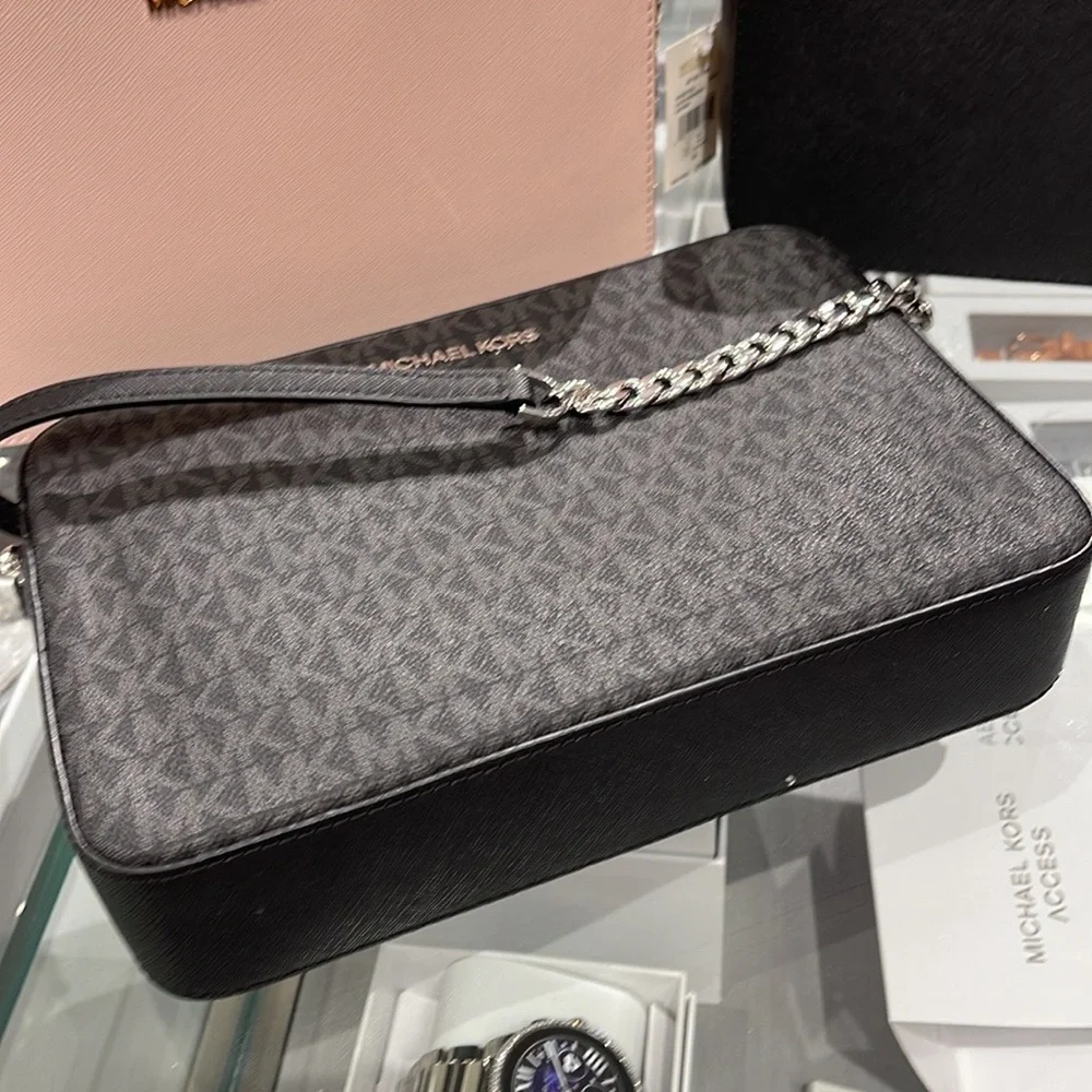 Michael Kors Jet Set Item Large East West Zip Crossbody Black Signature - Picture 15 of 17